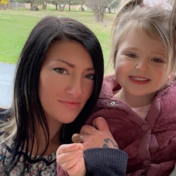 Meet your Posher, Rachel - Picture 8 of 13